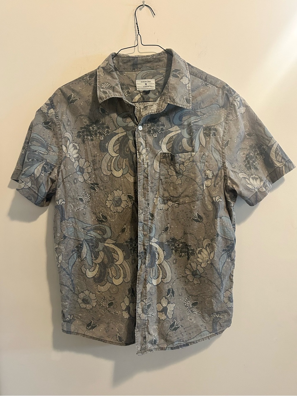 American Eagle Outfitters Gray and Blue Floral Button-Down Shirt